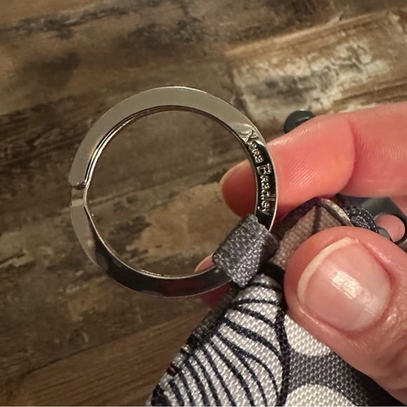 Vera Bradley Lighten Up ID/change coin zip purse. - Picture 5 of 5